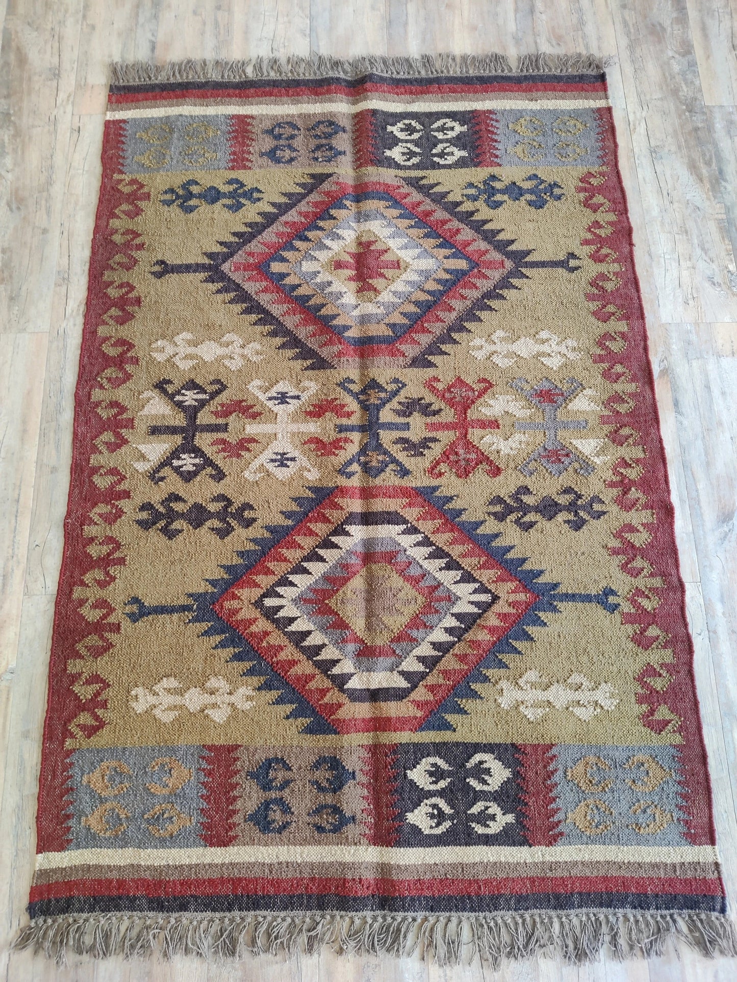 Veridian Column Bloom Reversible Artisan Area Rug