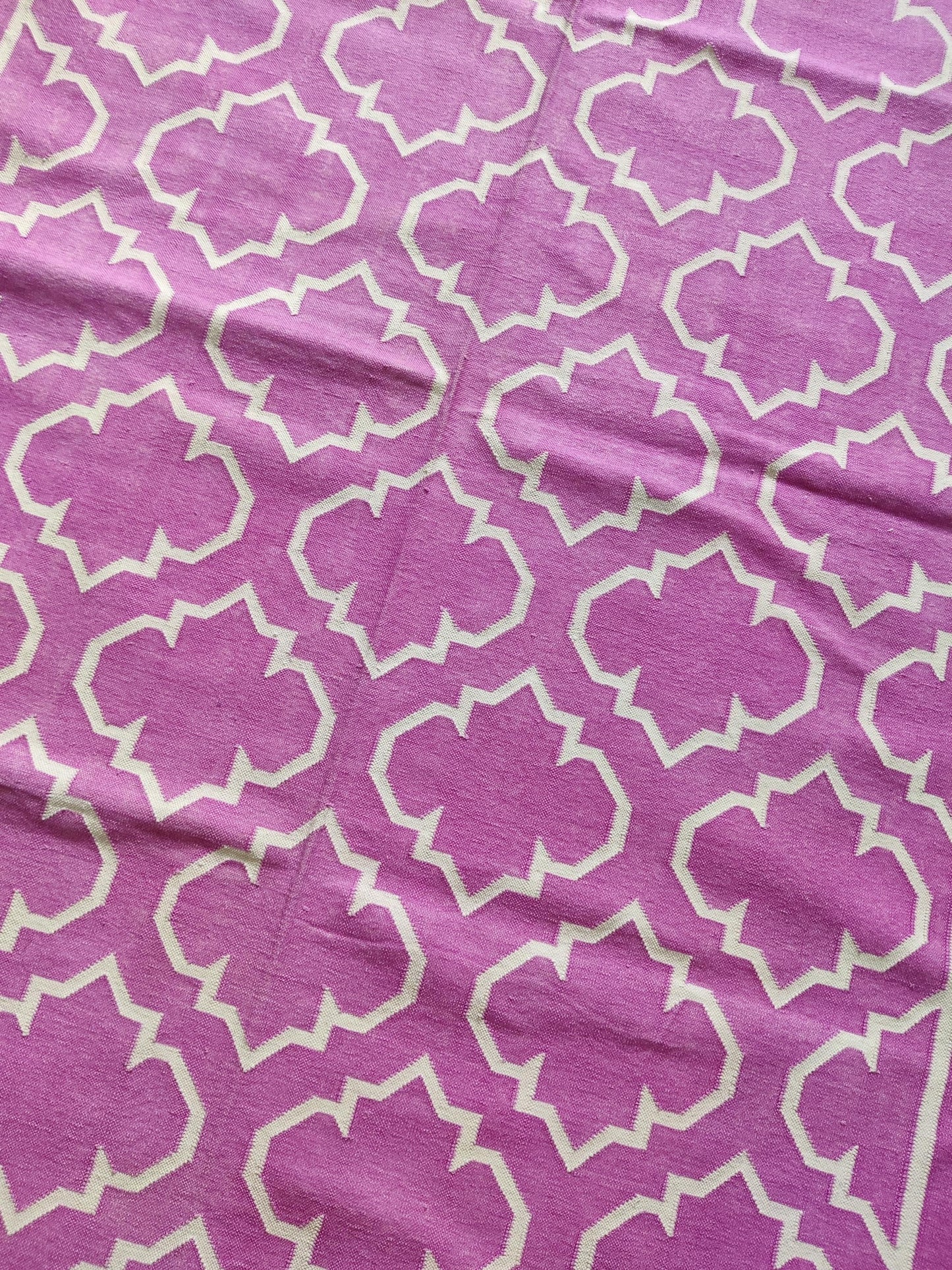 Nordic Style Pink & Cream Quatrefoil Rug