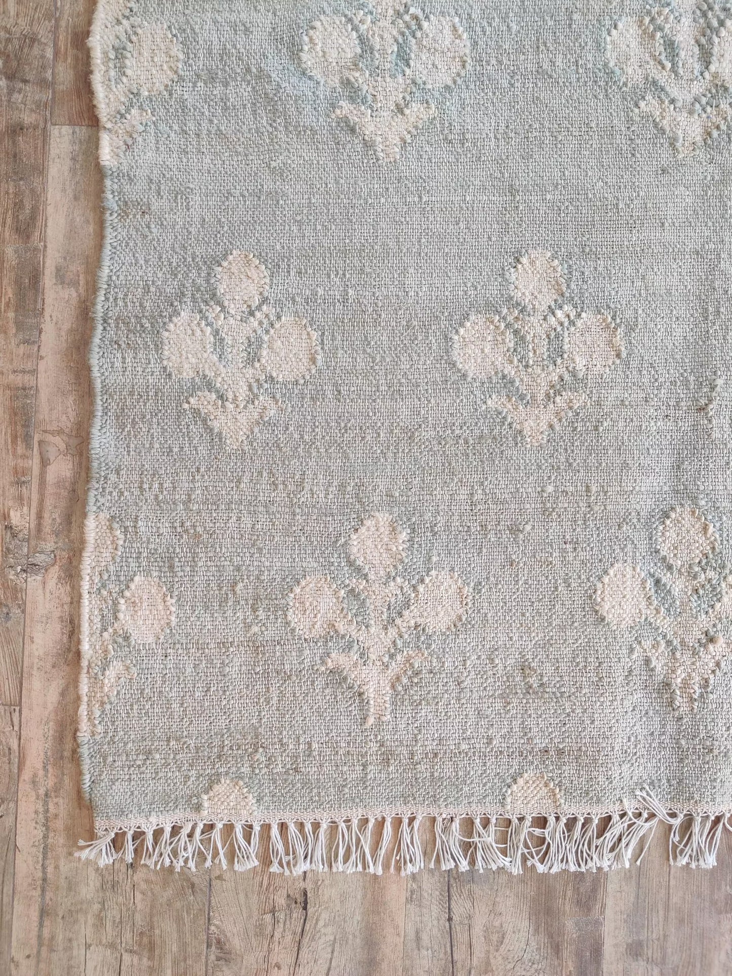 Seafoam Green Fleur-de-lis Kilim Botanical Floral Dhurrie rug