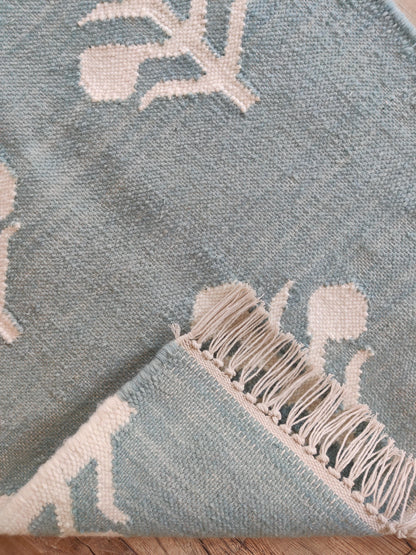 Serene Slate Tulips Modern Blue and Cream Botanical Wool Cotton Dhurrie Rug