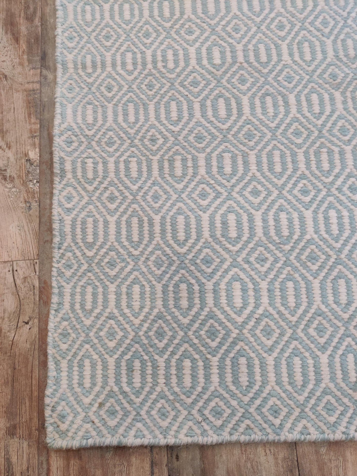 Hand-Woven Light Blue Diamond Trellis Wool Rug