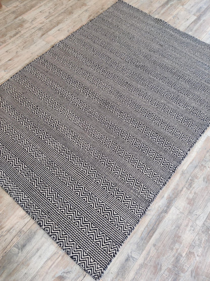 Onyx Zigzag Modern Geometric Handloom Carpet