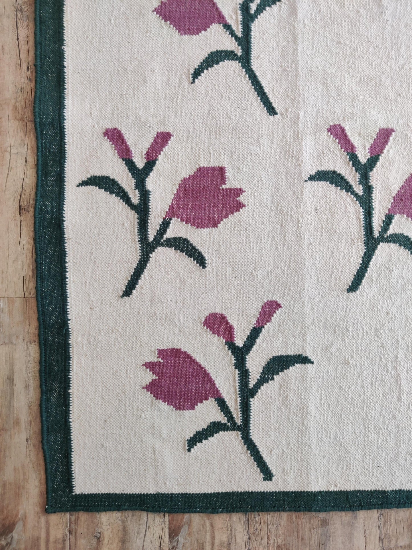 Bohemian Cottagecore Décor Tulip Pattern Carpet