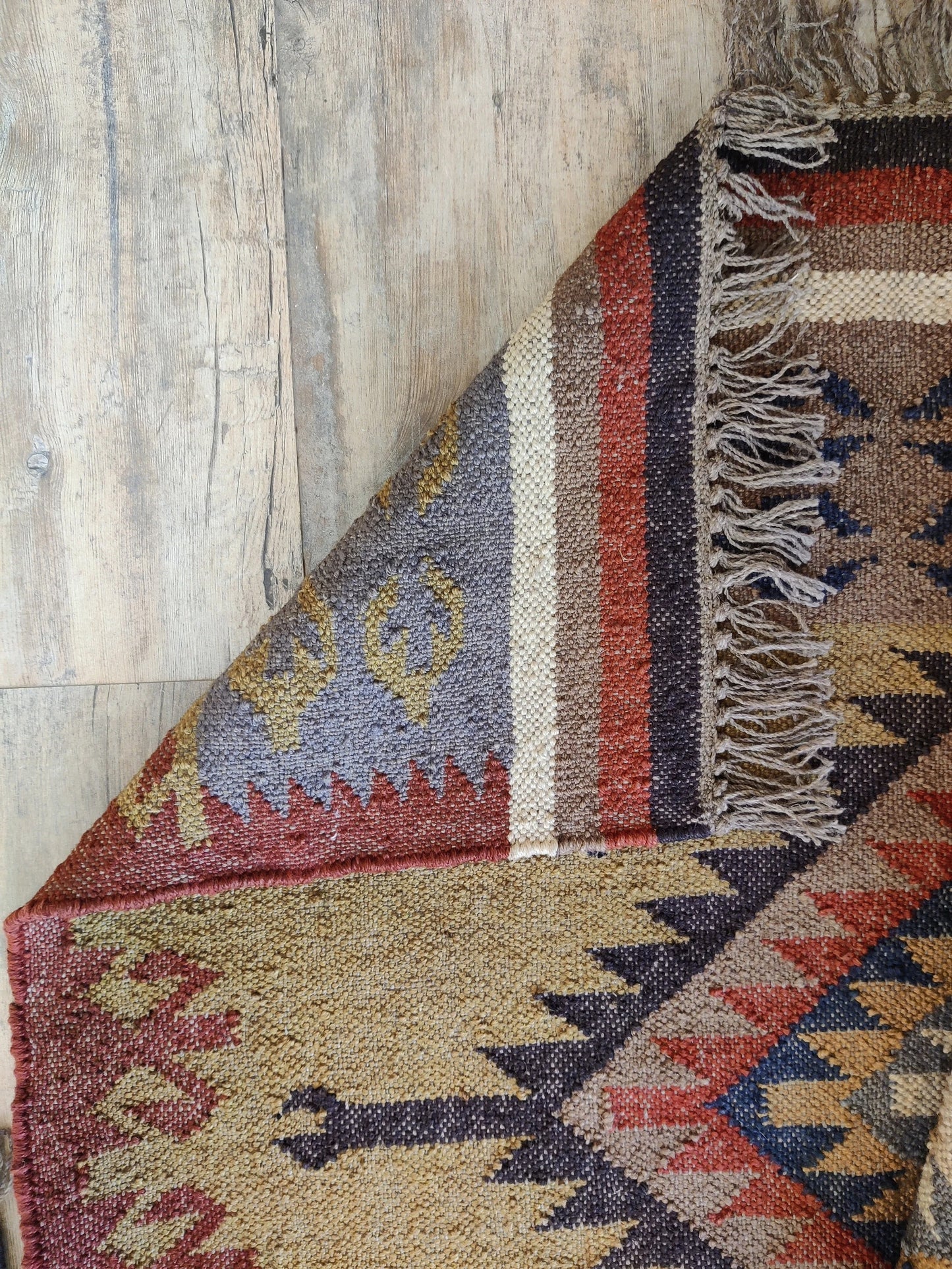 Veridian Column Bloom Reversible Artisan Area Rug