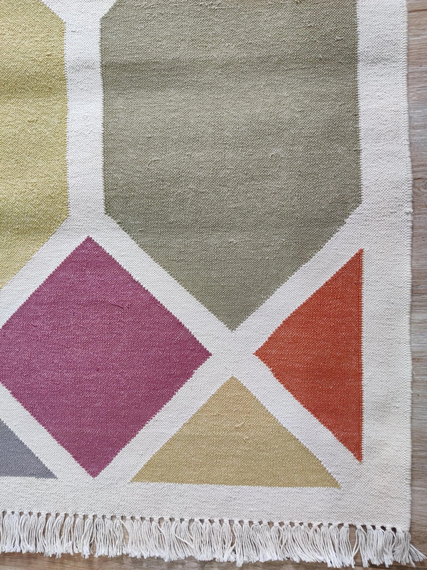 Modern Harlequin Geometric Dhurrie rug