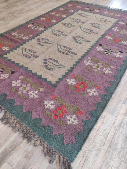 Lavender Meadow Antique Style Floral Kilim rug