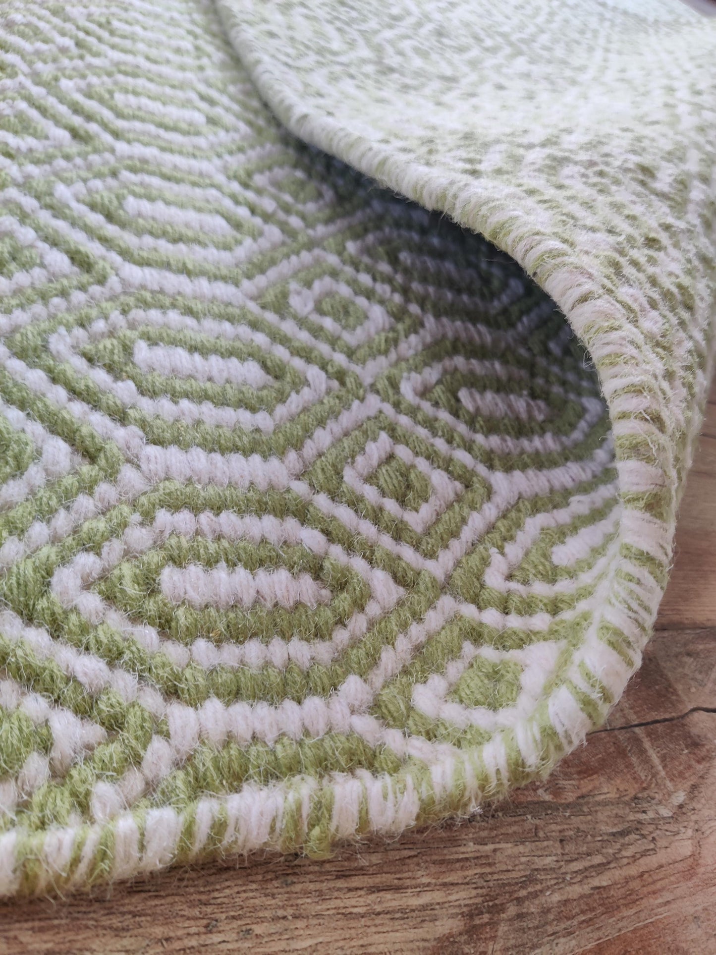 Emerald Moss Lattice Premium Handloom Living Room Carpet
