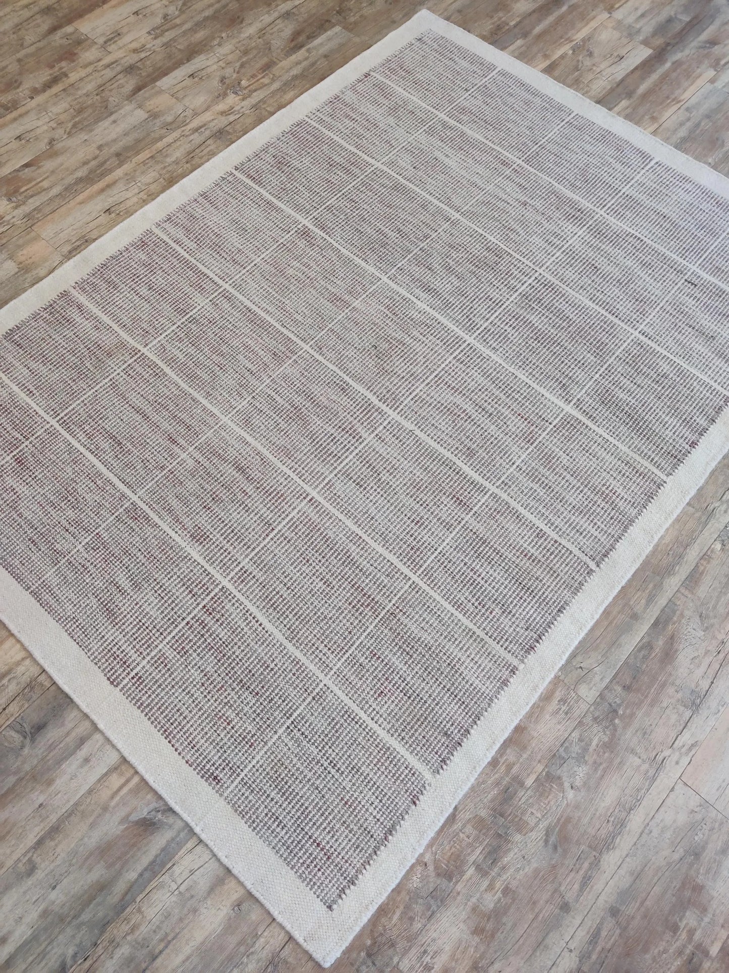 Large Grid Pattern Dhurrie | Subtle Dusty Pink & Ivory Artisan Rug