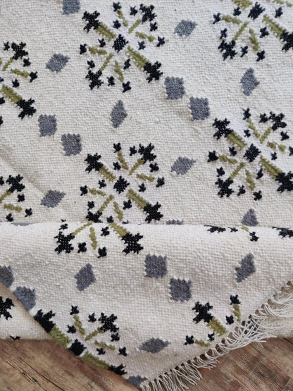 Floral Flatweave Kilim Rug Reversible Bohemian Cottagecore Floor Decor