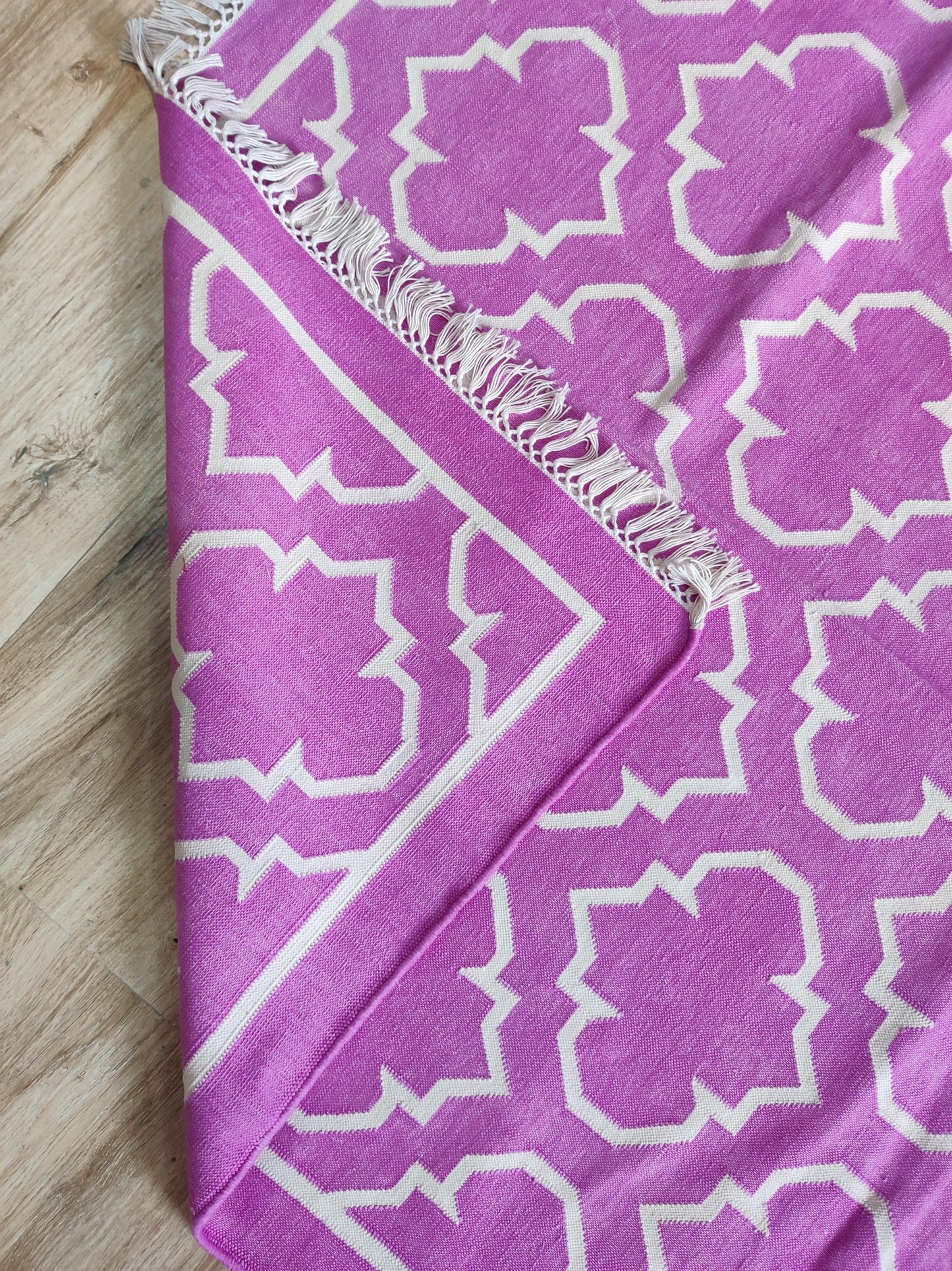 Nordic Style Pink & Cream Quatrefoil Rug