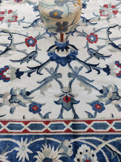 Iznik-style floral Symmetric Botanical Hand-Knotted Transitional Rug