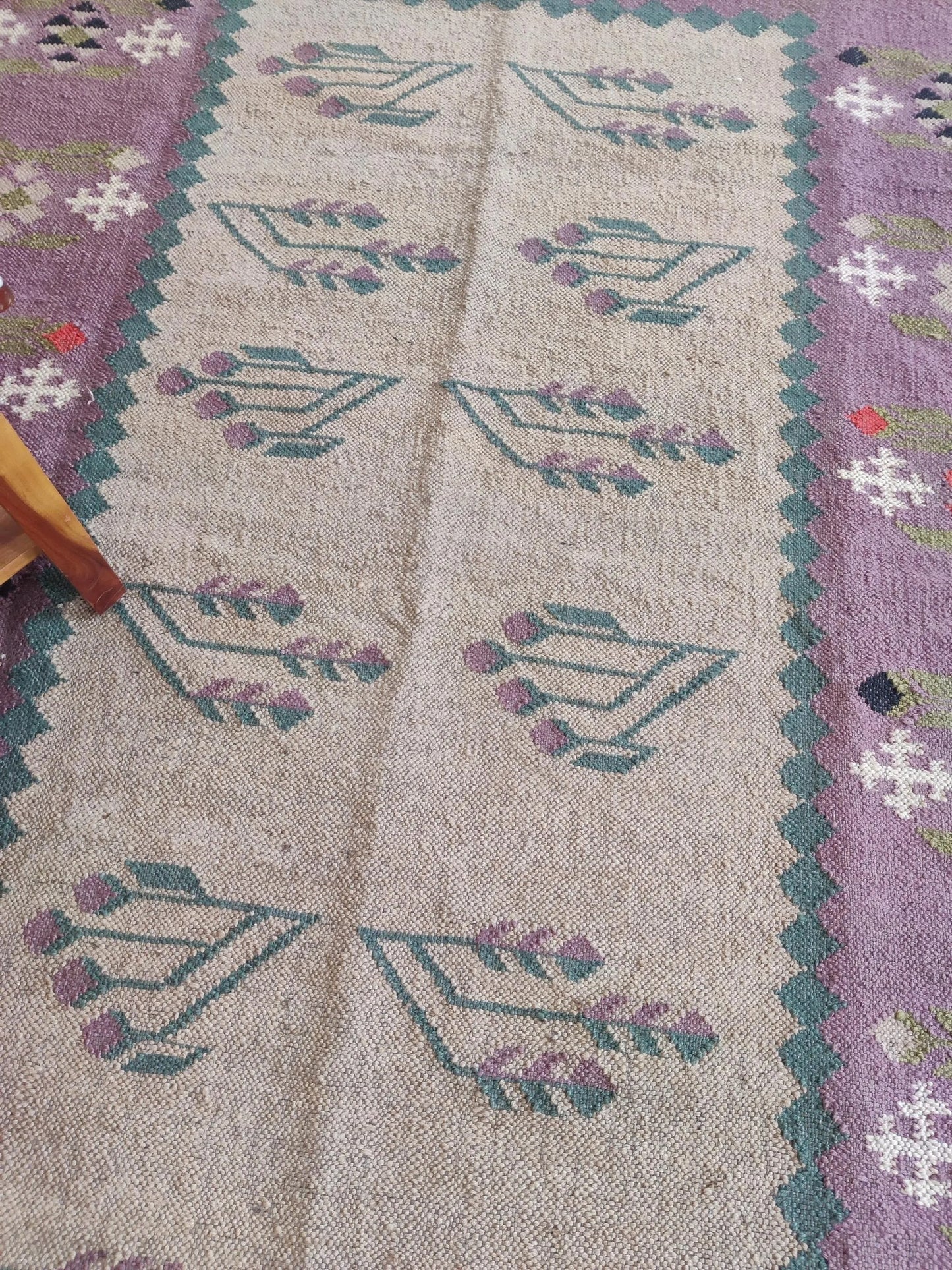 Lavender Meadow Antique Style Floral Kilim rug