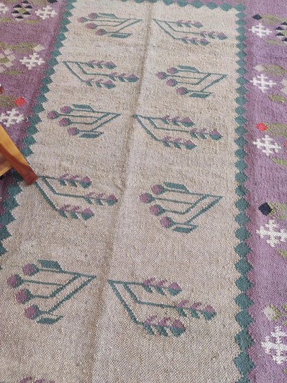 Lavender Meadow Antique Style Floral Kilim rug