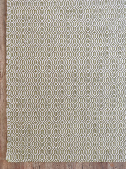 Olive Green Wool Rug Intricate Lattice Diamond Pattern