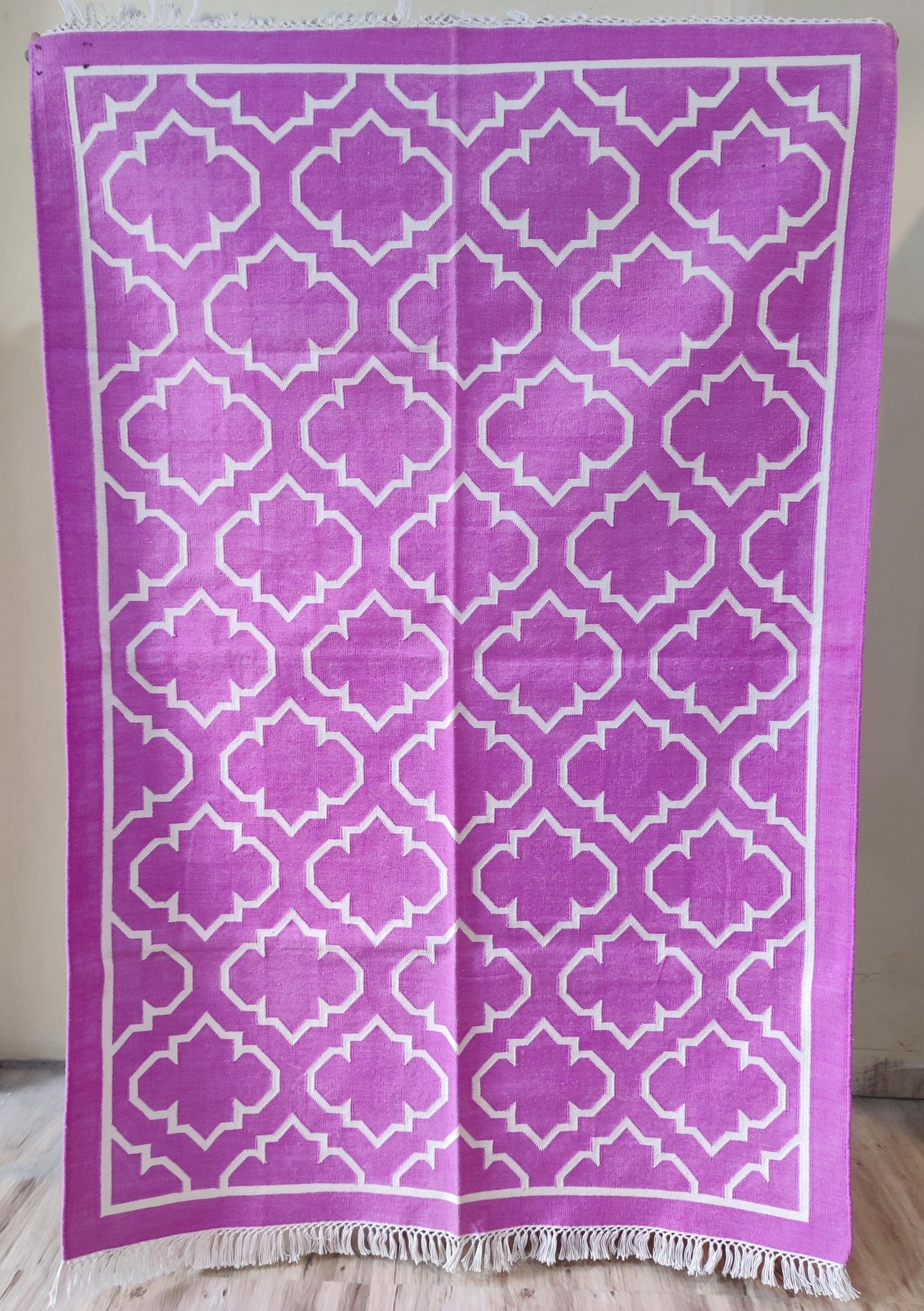 Nordic Style Pink & Cream Quatrefoil Rug