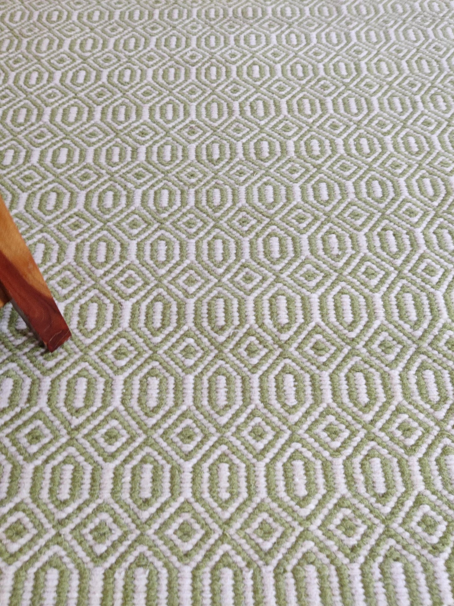 Emerald Moss Lattice Premium Handloom Living Room Carpet