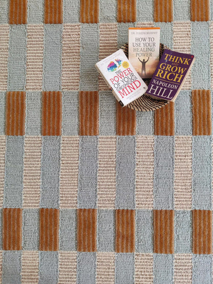 Sage Meadow Scallop Luxury Hand-Tufted Wool Rug