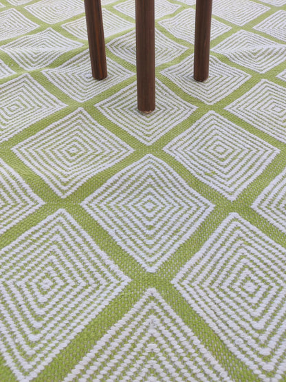 Handloom Wool Rug in Rhombus Lattice Rug