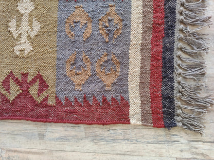 Veridian Column Bloom Reversible Artisan Area Rug