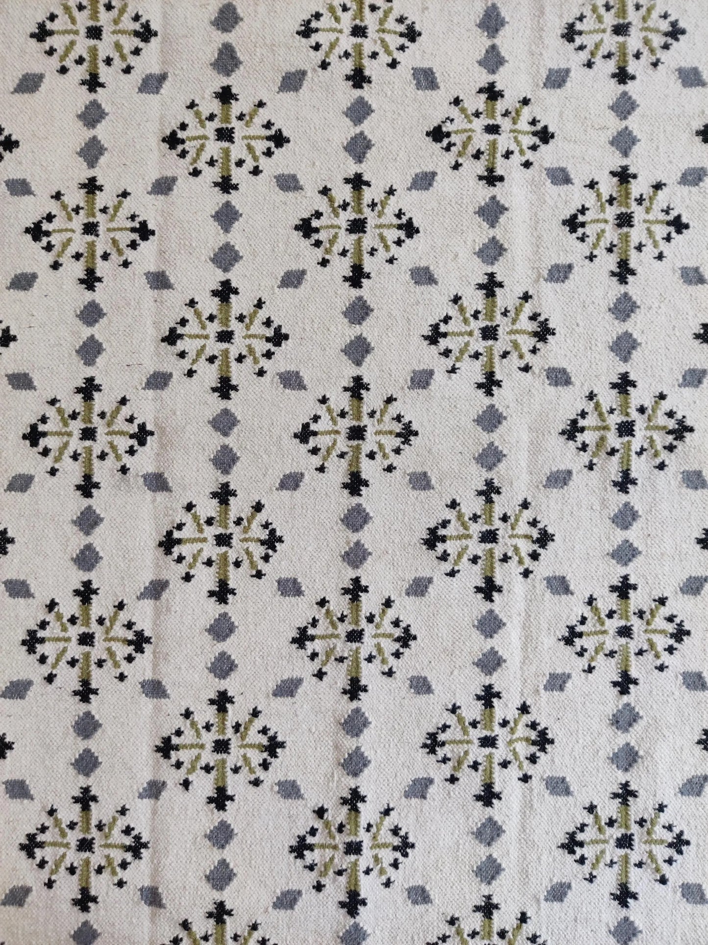 Floral Flatweave Kilim Rug Reversible Bohemian Cottagecore Floor Decor