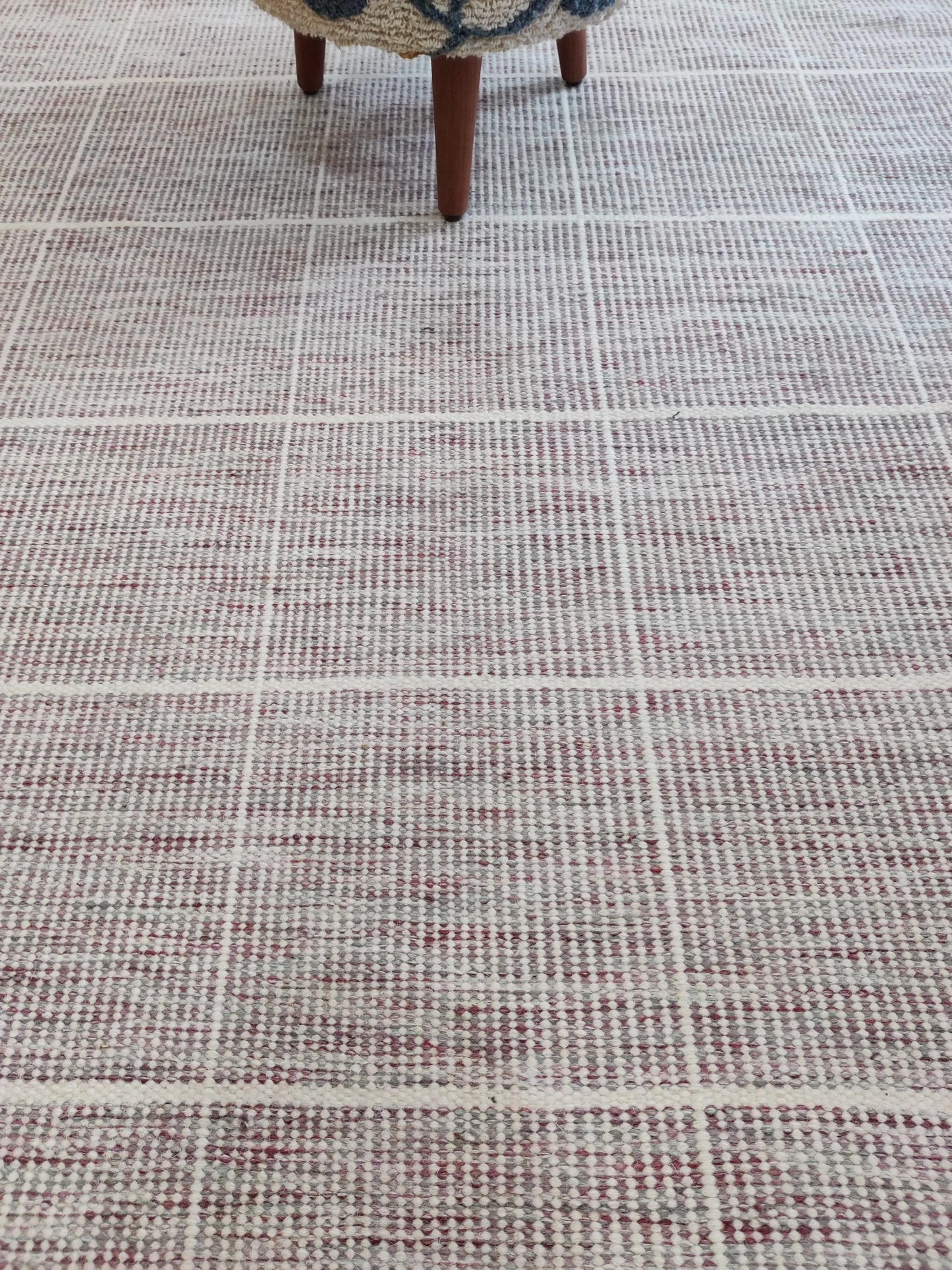 Large Grid Pattern Dhurrie | Subtle Dusty Pink & Ivory Artisan Rug
