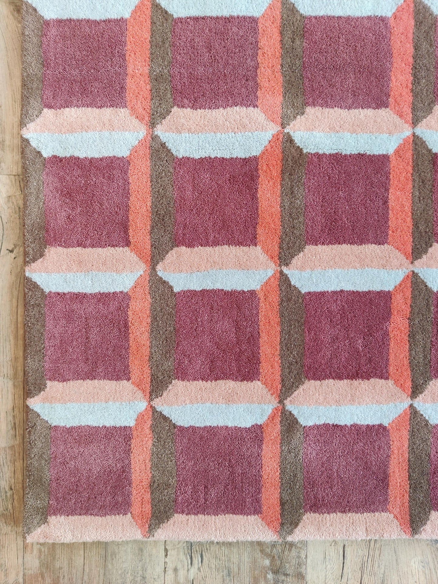 Abstract Red Orb & Checkered Pattern Thick Plush Pile Designer Carpet