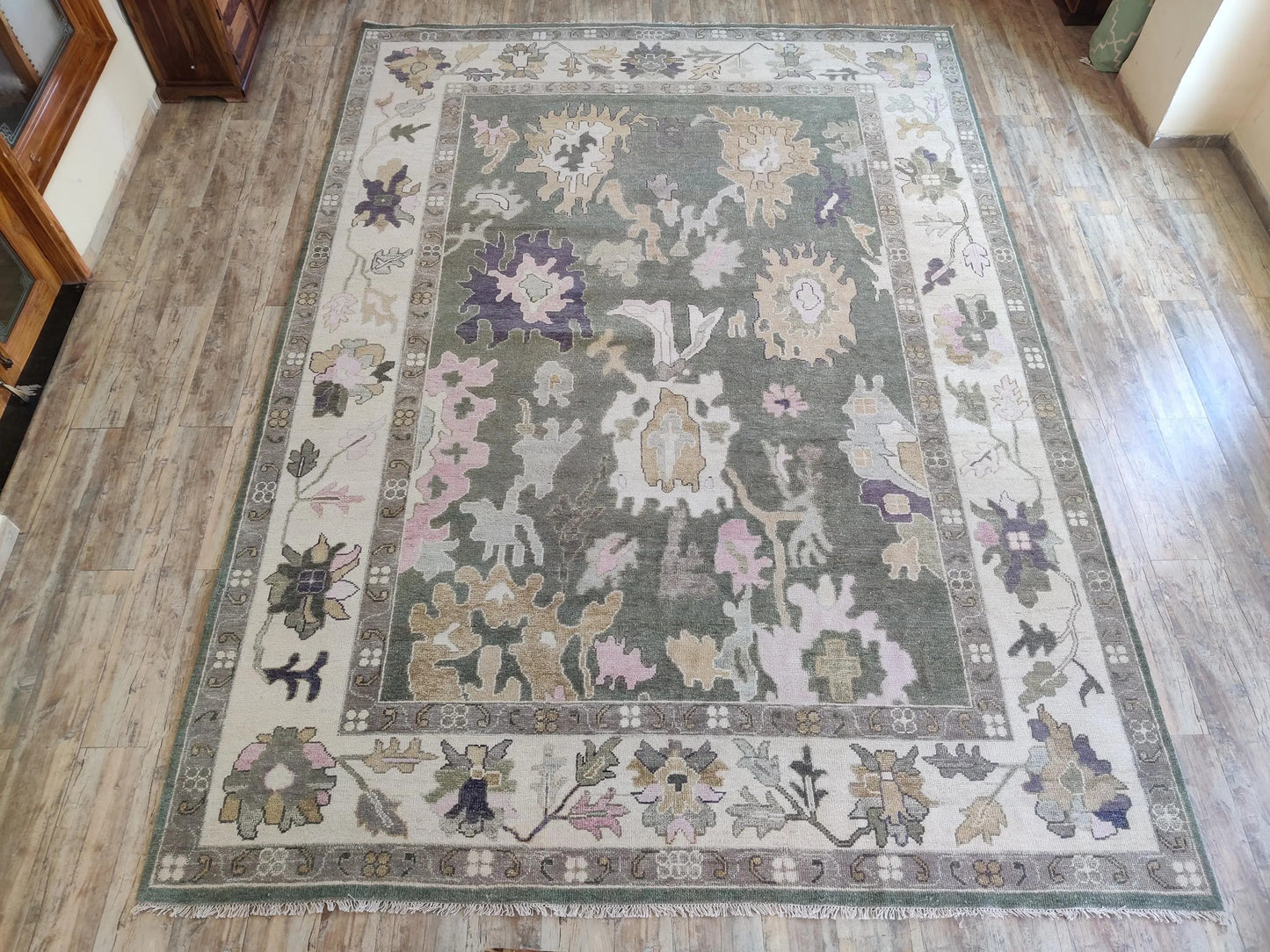 Orchid Mist Vintage-Style Modern Oushak Carpet