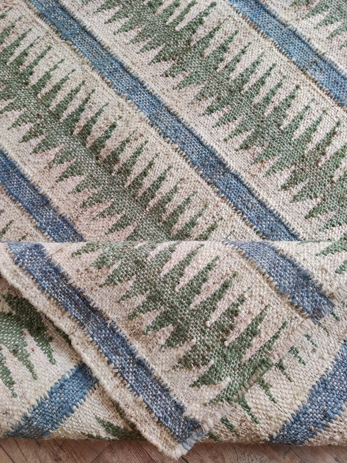 Crimson Orb Dhurrie Nordic Style Natural Fiber Kilim rug