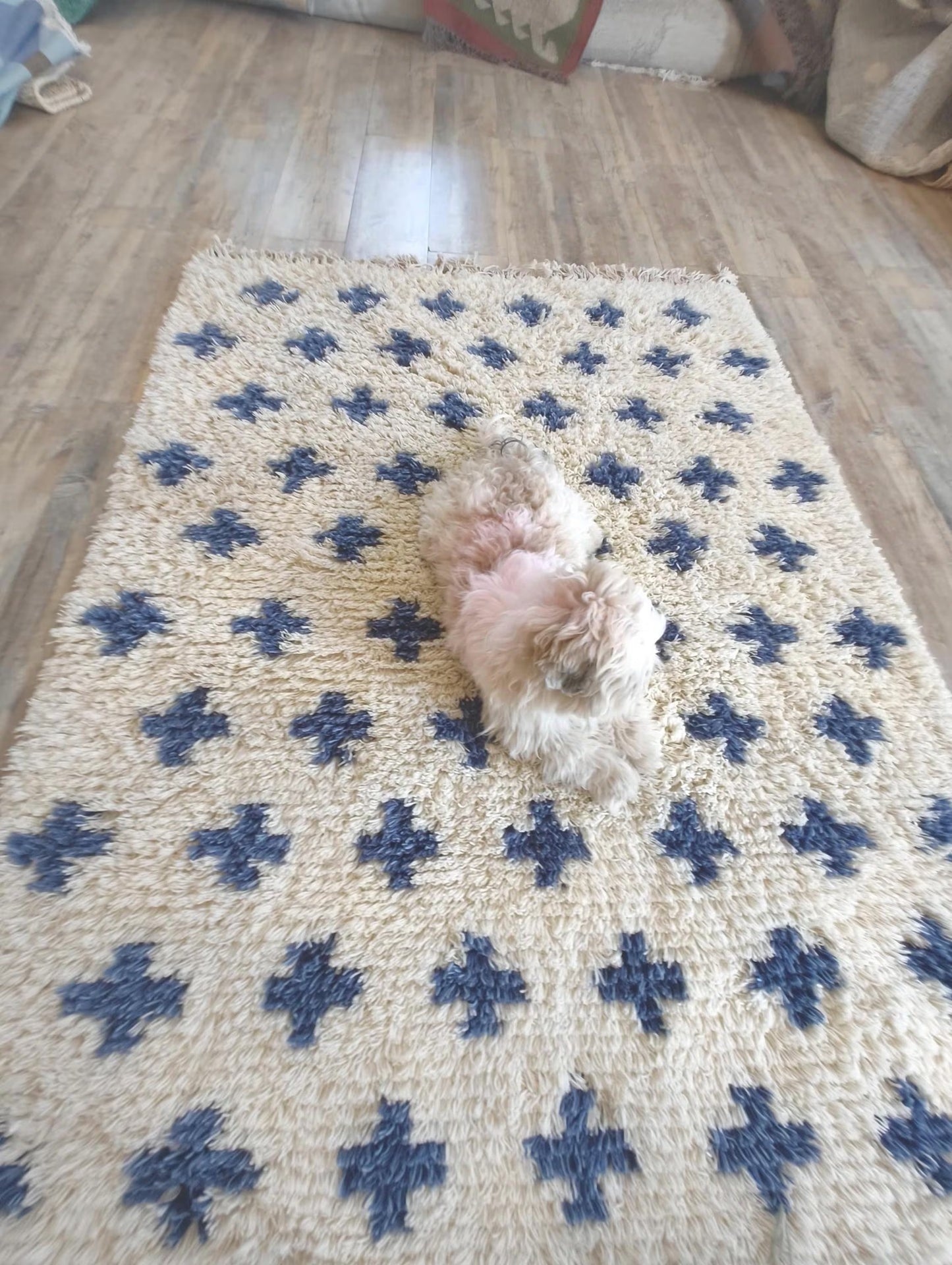 Nordic Minimalist Tribal Shag Hand-Woven Decorative Rug for Bedroom
