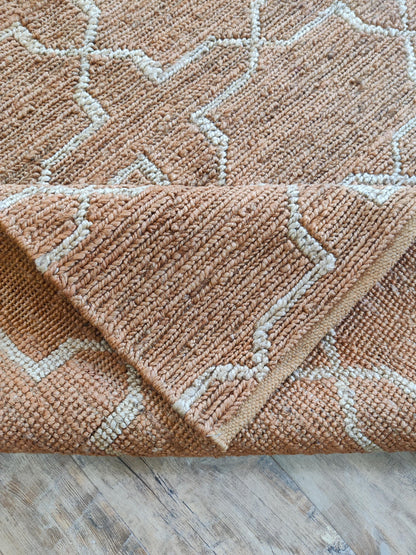 Handwoven Clay Star Lattice Soumak Rug