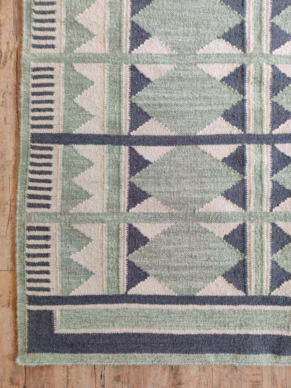 Sage Diamond Labyrinth Sage Green & Navy Wool Cotton Dhurrie Rug