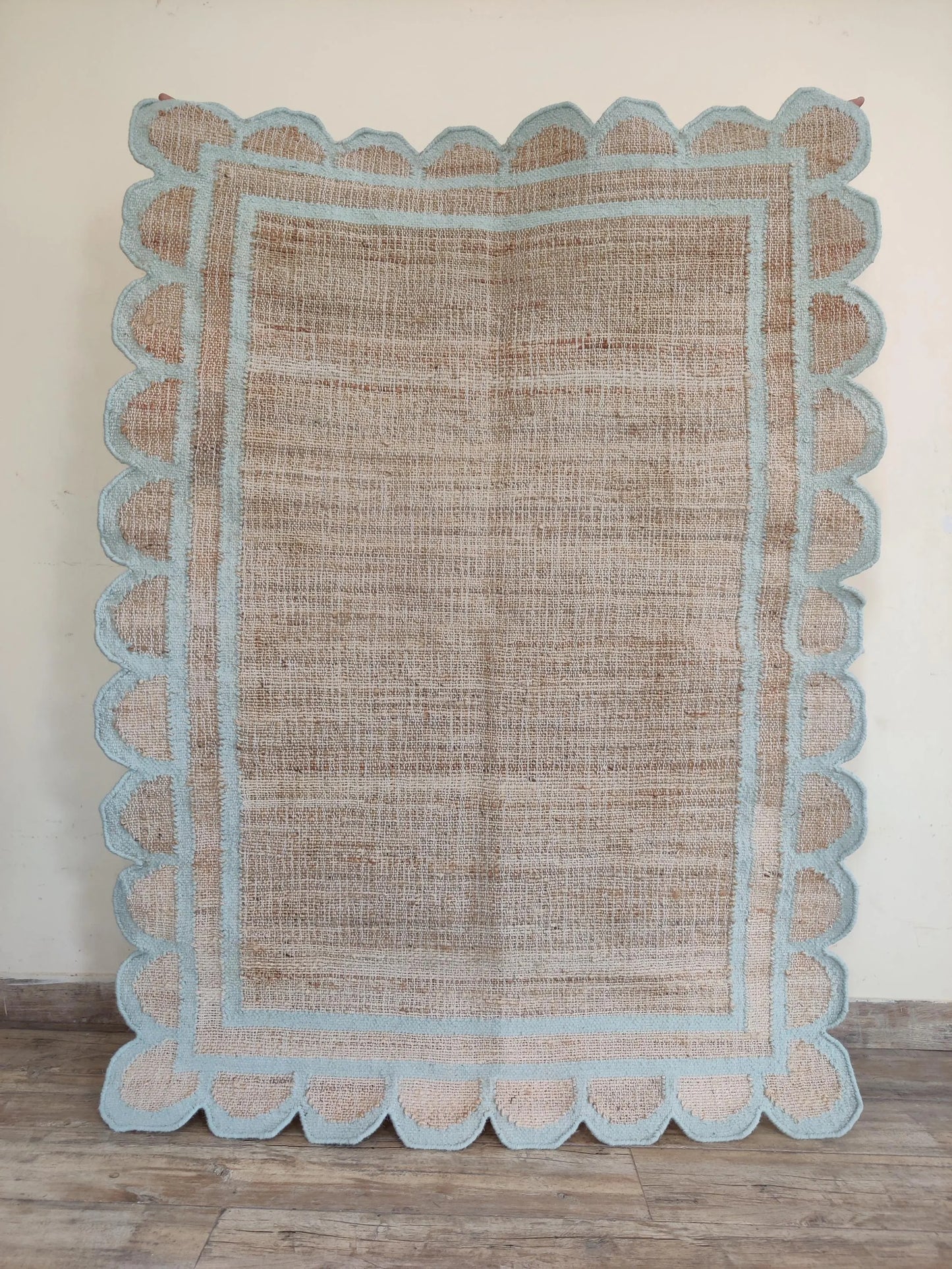 Home Decor Scallop Bordered Design cotton jute Rug,