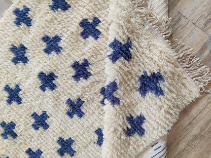 Nordic Minimalist Tribal Shag Hand-Woven Decorative Rug for Bedroom