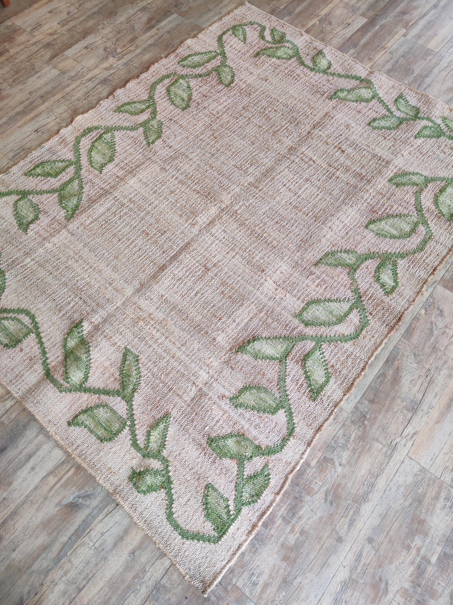 Green Leafy Vine Border Kilim Textured Natural Fiber Dhurrie