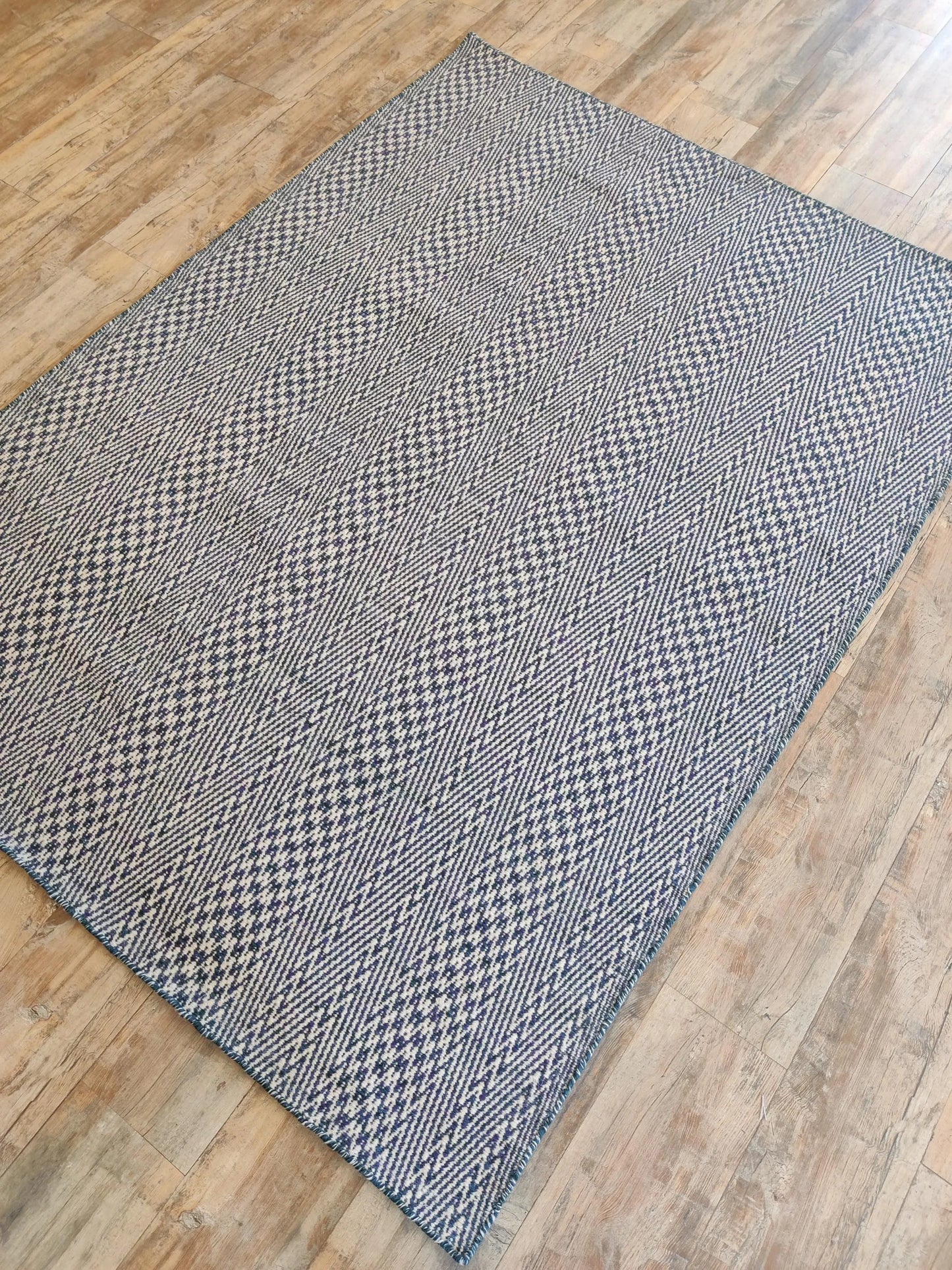 Handmade Minimalist Nordic Rug for Living Room Bedroom