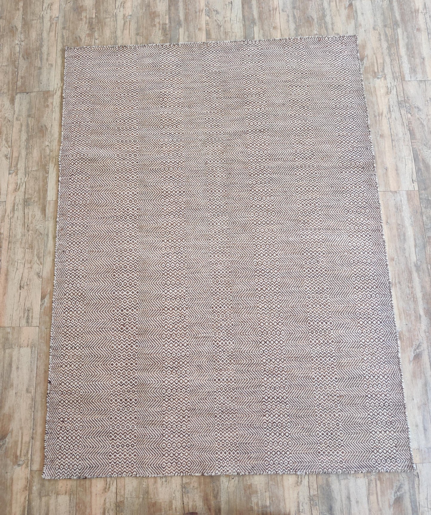 Premium Tonal Mauve Diamond Patterned Wool Flatweave Rug