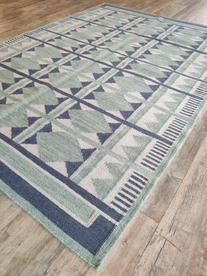 Sage Diamond Labyrinth Sage Green & Navy Wool Cotton Dhurrie Rug
