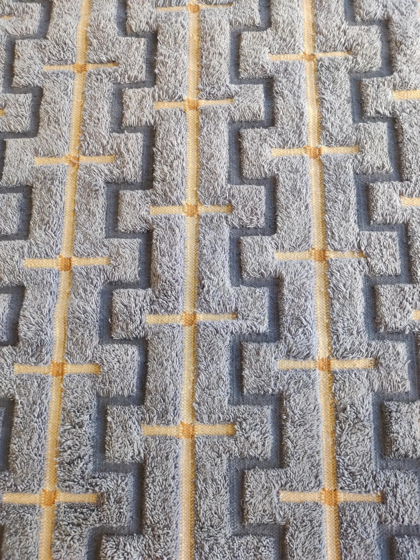 Slate Blue Interlocking Geometric Design - Modern High-Low Textured Area Carpet