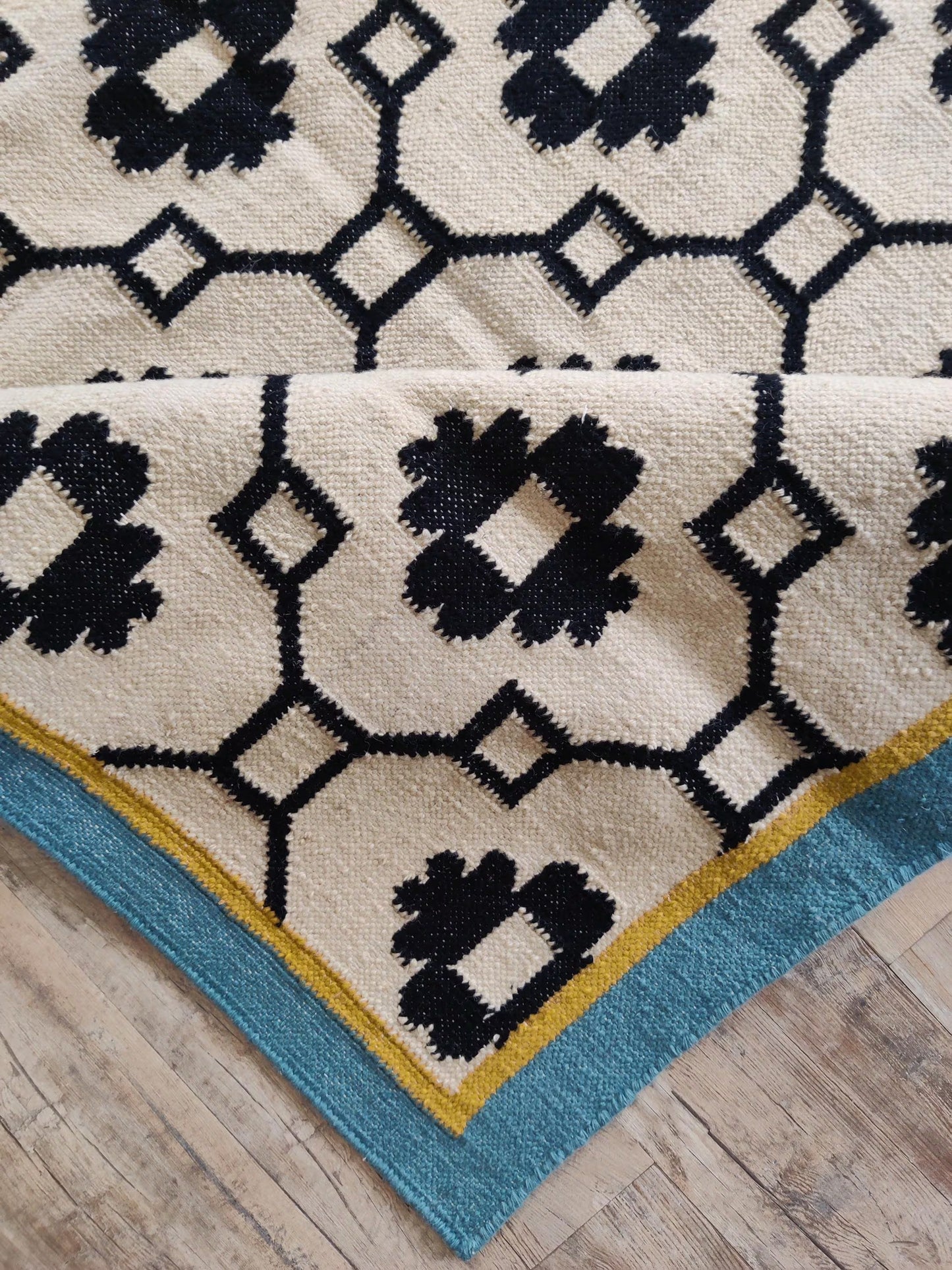 Teal Lattice Rosette  Modern Black & Cream Wool Cotton Dhurrie Rug