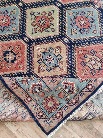 Hand-Knotted Diamond Medallion Kilim-Style Wool Carpet