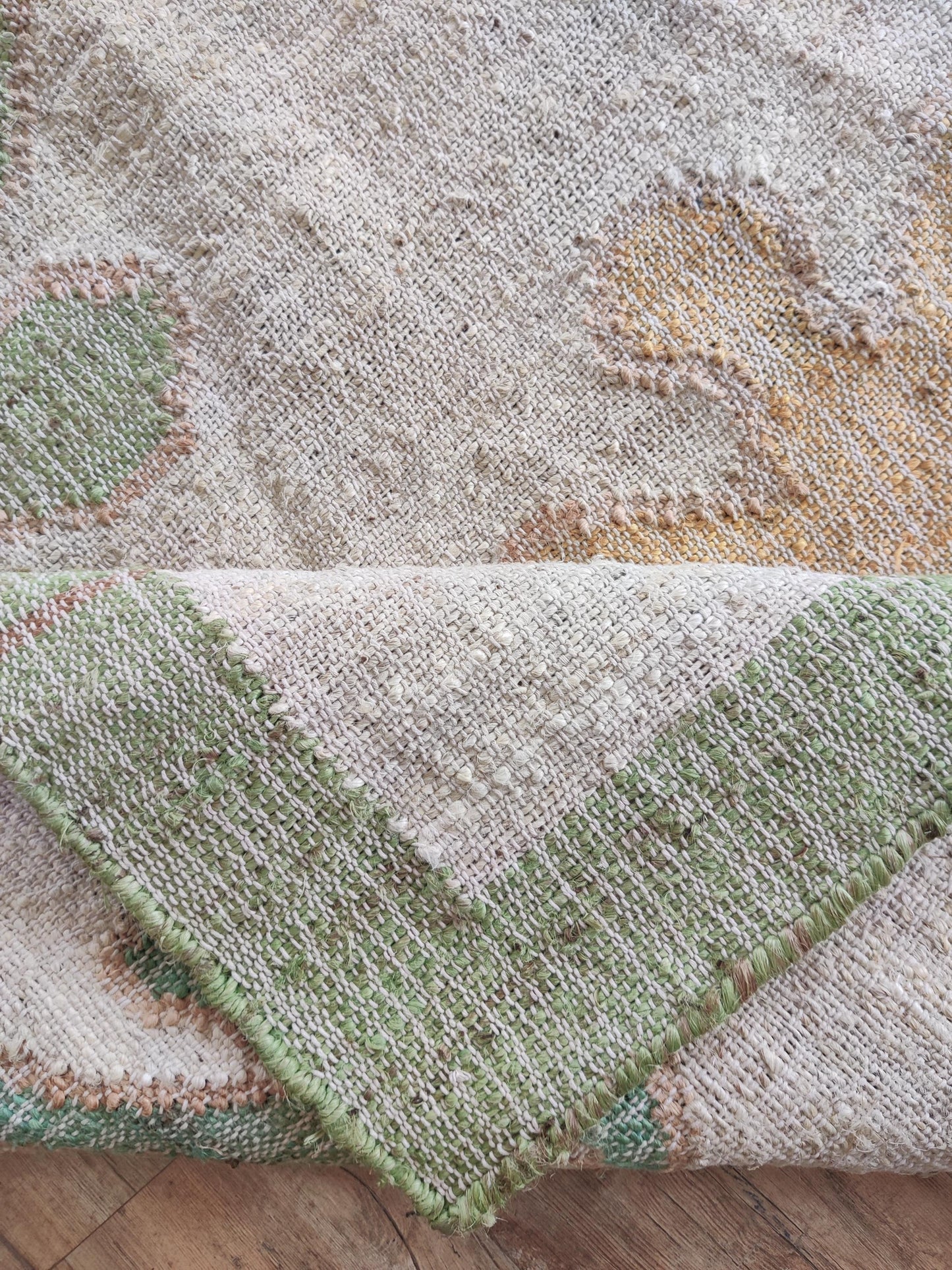 Natural Jute Leaf-patterned  Eco-Friendly Tropical Floor Décor Area Rug