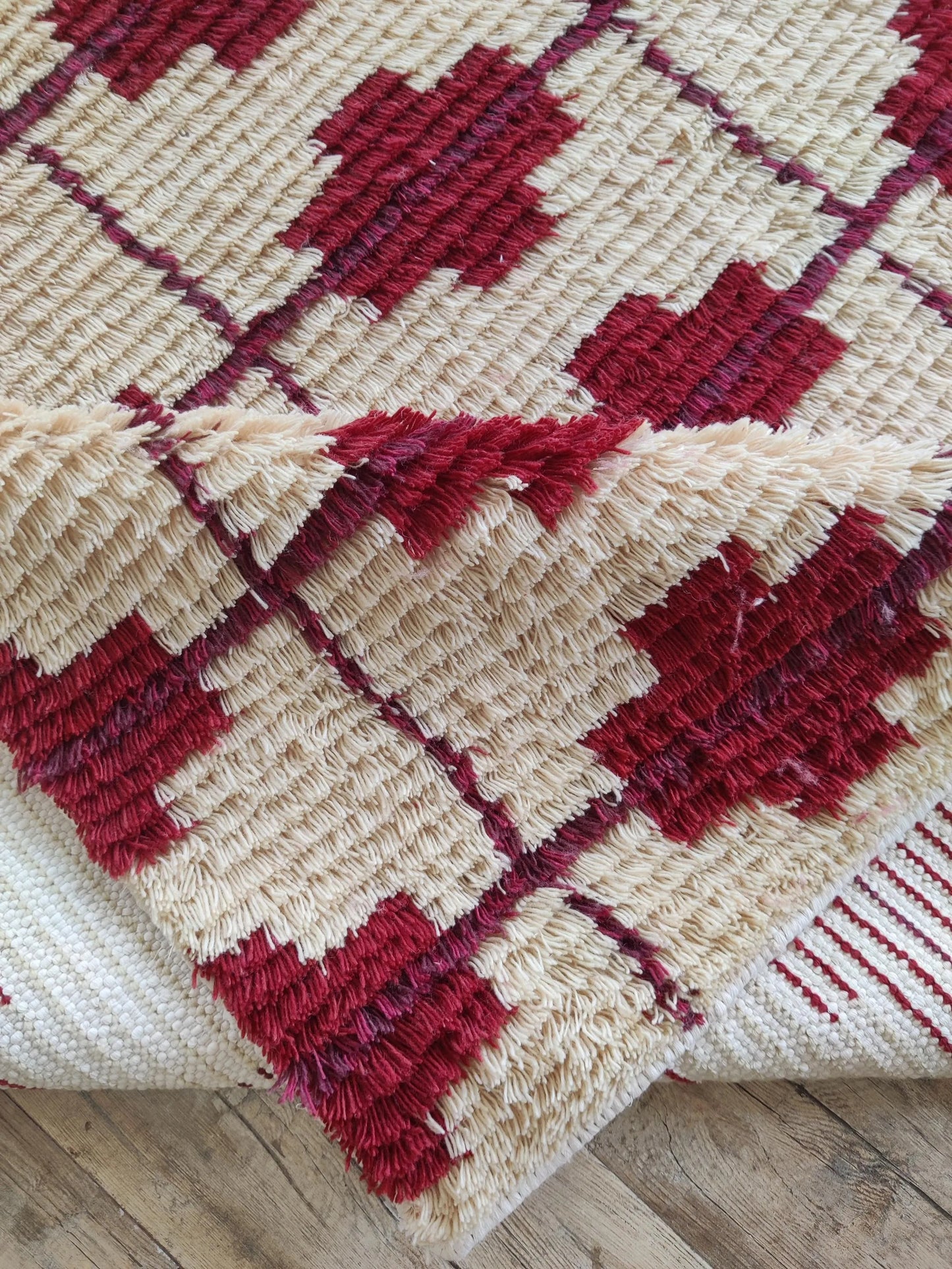Burgundy Lattice Cross Custom Geometric Wool Carpet