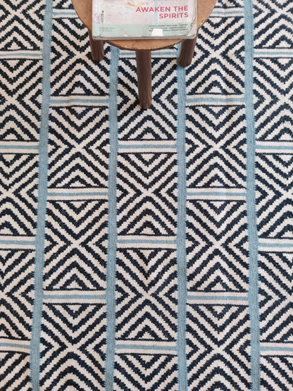 Geometric Diamond Pattern Flatweave Rug , Handwoven Tribal Style wool Dhurrie