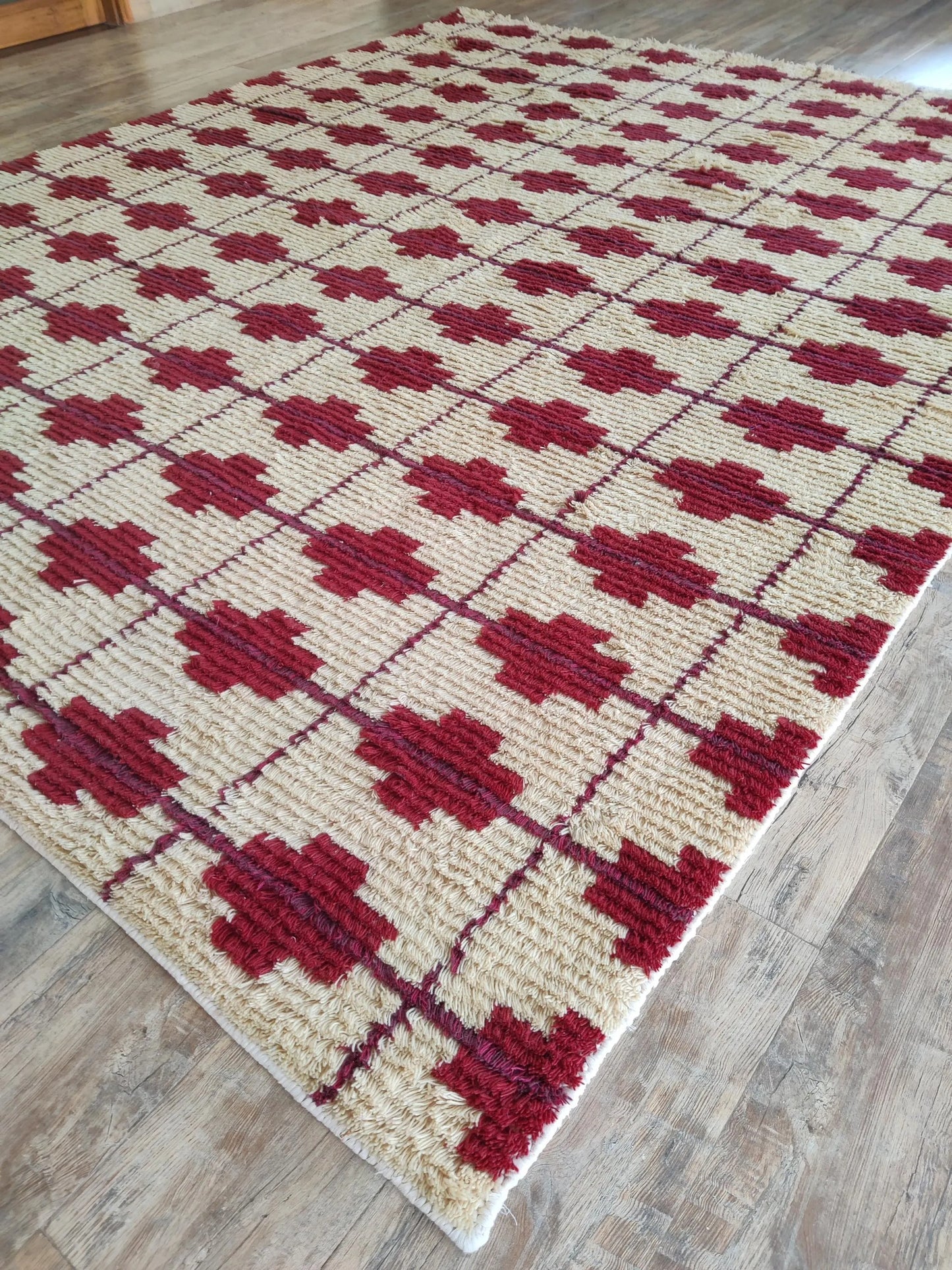 Burgundy Lattice Cross Custom Geometric Wool Carpet