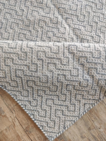 Modern Minimalist Maze Design Handwoven Wool Area Rug