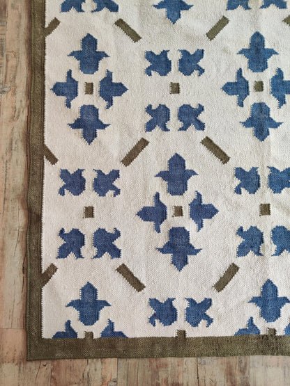 French Blue Fleur Classic Ivory Cream & Cobalt Blue Wool Cotton Dhurrie Rug