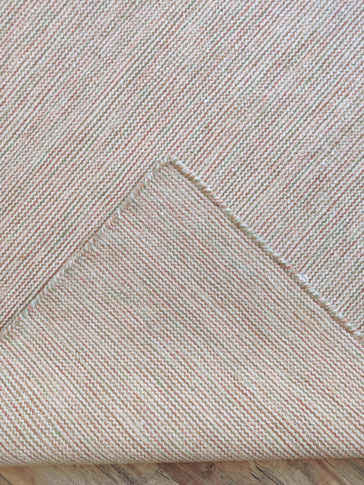 Handwoven Ribbed Wool Rug Natural Beige with Fringed Edge