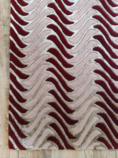 Dynamic Geometric Wool Rug Undulating Chevron Pattern