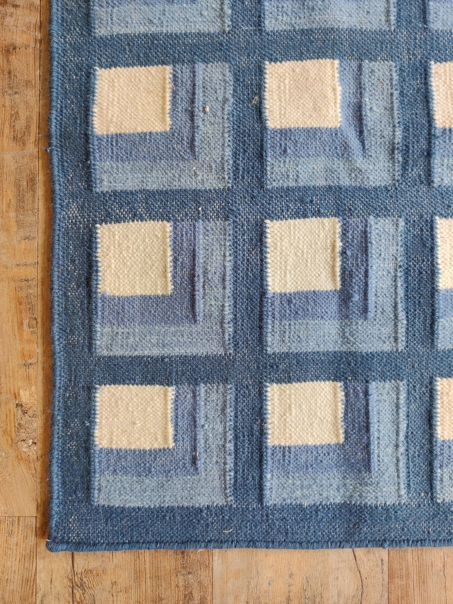 Slate Optical Cube Century Modern Blue & Cream Wool Cotton Dhurrie Rug