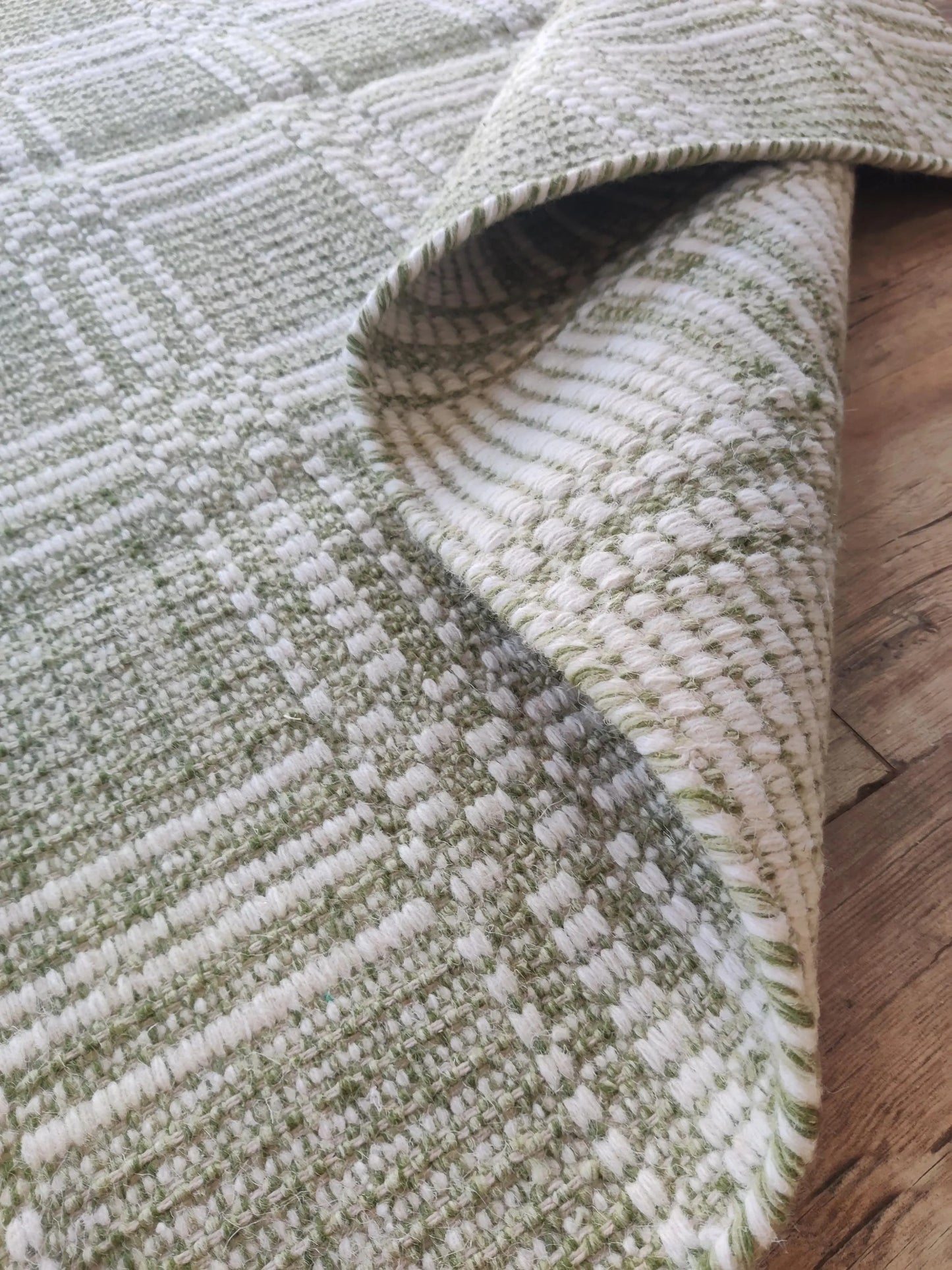 Premium Flatweave Wool Carpet with Raised Geometric Grid
